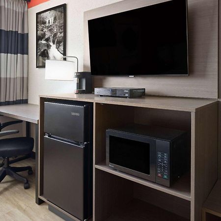 Ramada By Wyndham Parsippany Hotel Kültér fotó