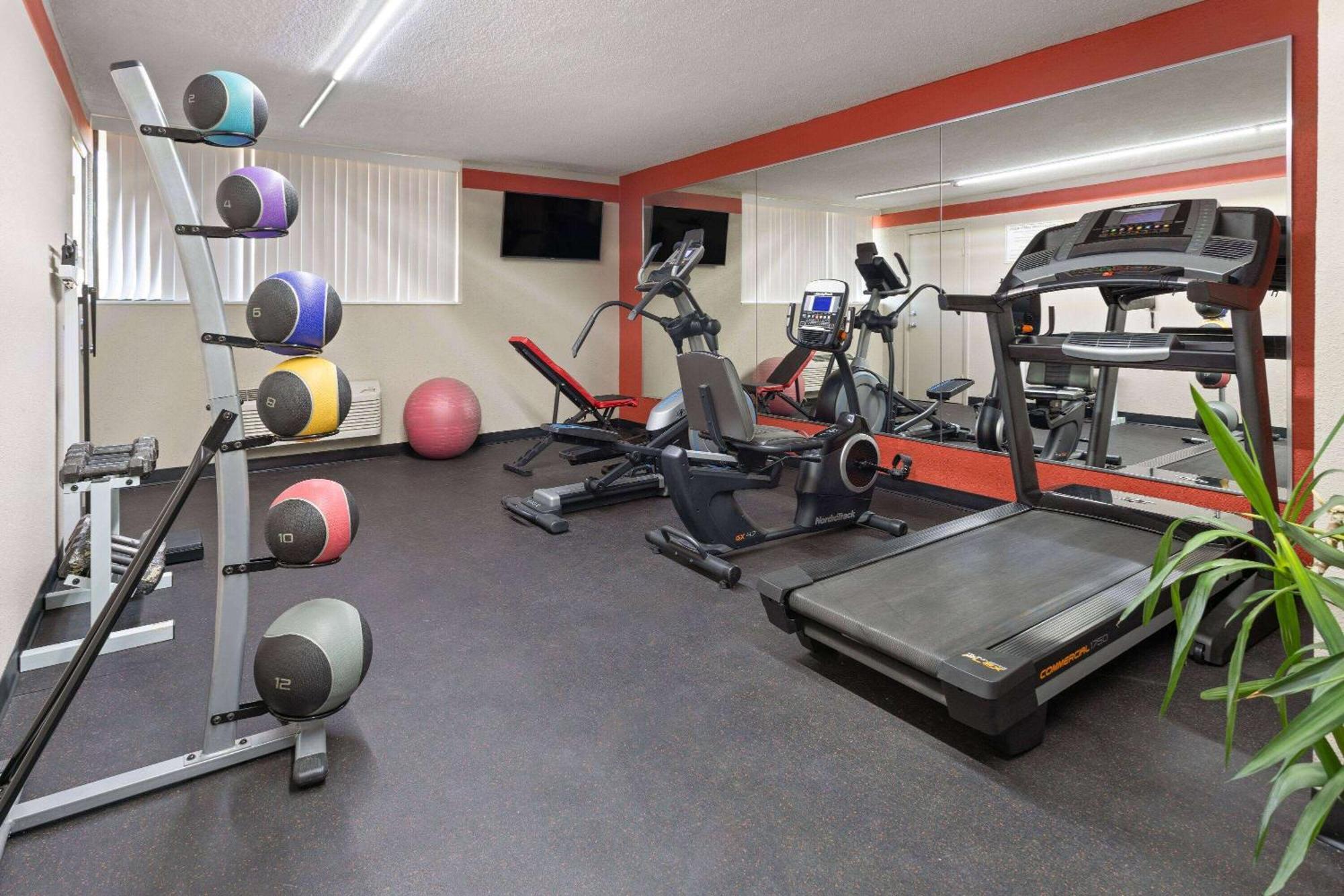 Ramada By Wyndham Parsippany Hotel Kültér fotó