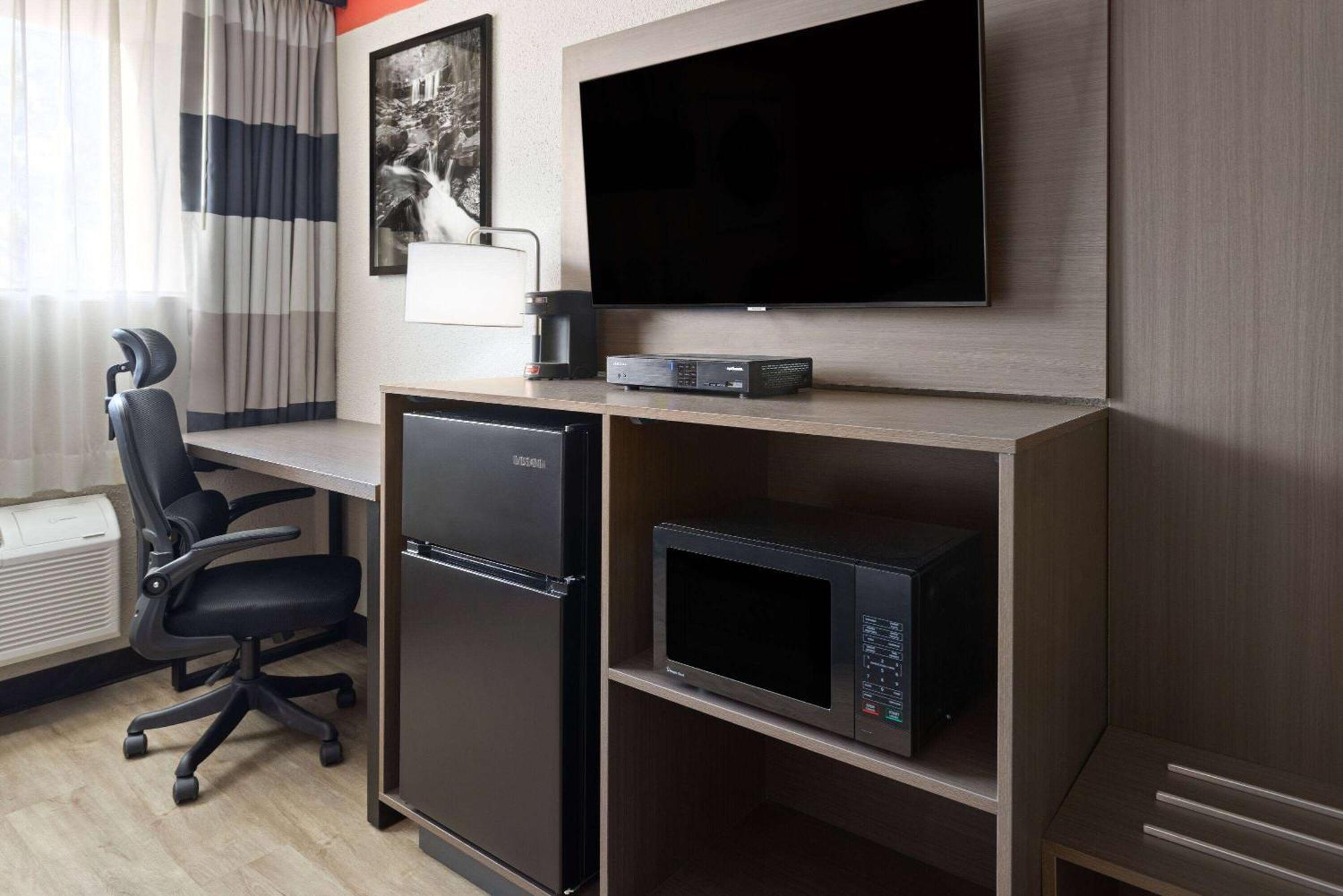 Ramada By Wyndham Parsippany Hotel Kültér fotó
